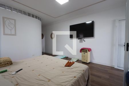 Suíte de casa à venda com 4 quartos, 350m² em Chácara Mafalda, São Paulo