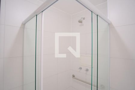 Banheiro de kitnet/studio para alugar com 1 quarto, 22m² em Vila Esperança, São Paulo