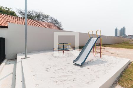 Apartamento para alugar com 48m², 2 quartos e 1 vaga Apartamento para alugar com 48m², 2 quartos e 1 vagaÁrea Comum - Playground