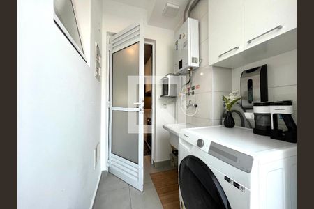 Apartamento à venda com 77m², 2 quartos e 2 vagas Apartamento à venda com 77m², 2 quartos e 2 vagasÁrea de Serviço