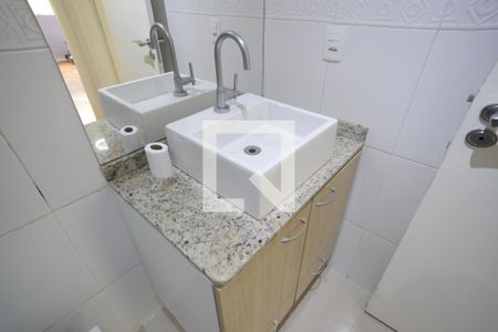 Apartamento para alugar com 100m², 2 quartos e sem vagaBanheiro