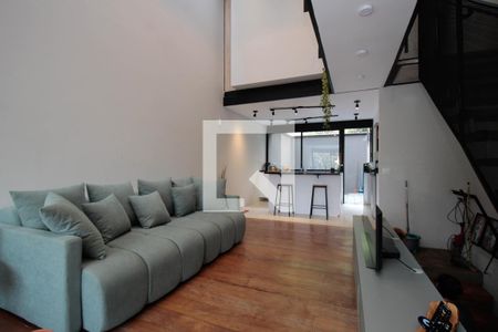 Sala de casa à venda com 3 quartos, 103m² em Vila Madalena, São Paulo
