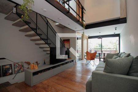 Sala de casa à venda com 3 quartos, 103m² em Vila Madalena, São Paulo
