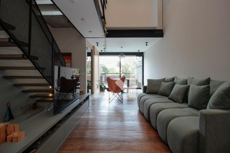 Sala de casa à venda com 3 quartos, 103m² em Vila Madalena, São Paulo