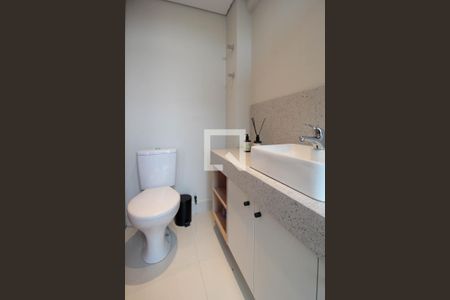 Casa à venda com 103m², 3 quartos e 2 vagasBanheiro da Suíte 2