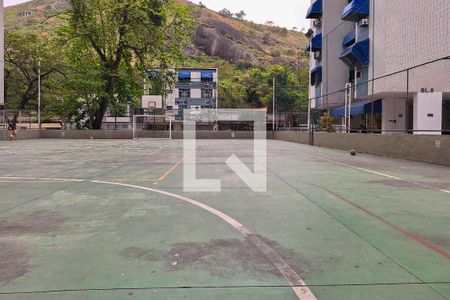 Apartamento à venda com 78m², 2 quartos e 1 vagaQuadra