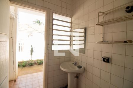 Casa à venda com 1700m², 5 quartos e 4 vagasBanheiro de serviço