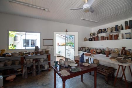 Casa à venda com 1700m², 5 quartos e 4 vagasSalão de festas 2