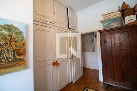 Casa à venda com 1700m², 5 quartos e 4 vagasQuarto 1