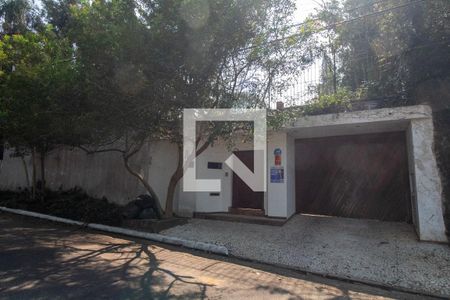 Casa à venda com 1700m², 5 quartos e 4 vagasFachada