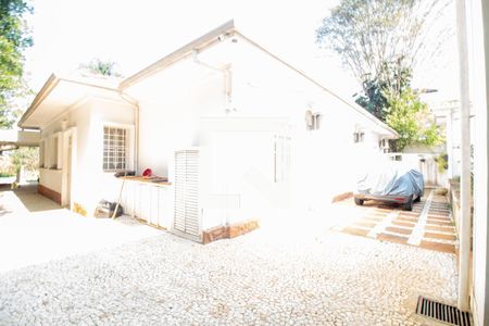 Casa à venda com 1700m², 5 quartos e 4 vagasQuintal