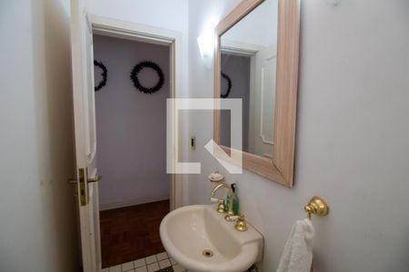 Casa à venda com 1700m², 5 quartos e 4 vagasLavabo