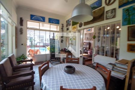 Casa à venda com 1700m², 5 quartos e 4 vagasAteliê