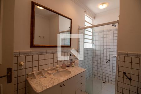 Casa à venda com 1700m², 5 quartos e 4 vagasBanheiro 1