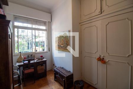 Casa à venda com 1700m², 5 quartos e 4 vagasQuarto 1