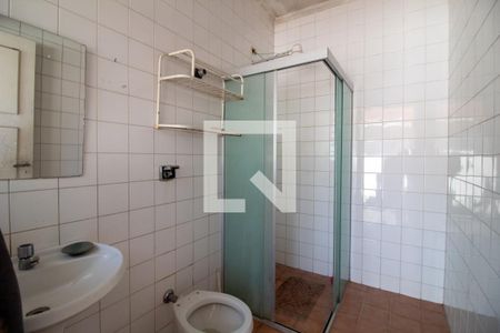 Casa à venda com 1700m², 5 quartos e 4 vagasBanheiro de serviço