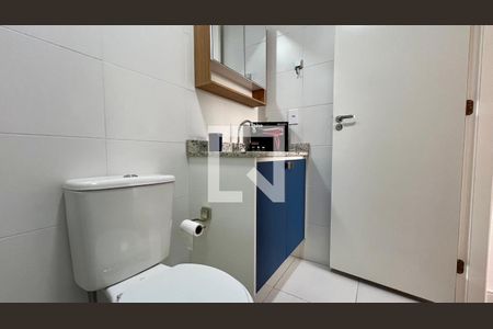 Apartamento para alugar com 25m², 1 quarto e sem vagaBanheiro da Suíte