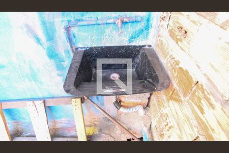 Casa à venda com 52m², 8 quartos e 2 vagas Casa à venda com 52m², 8 quartos e 2 vagasÁrea de Serviço