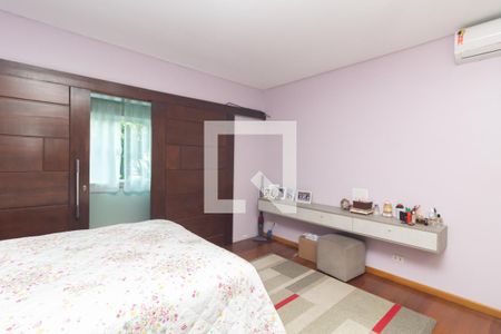 Suíte 1 de casa à venda com 4 quartos, 260m² em Vila Norma, São Paulo