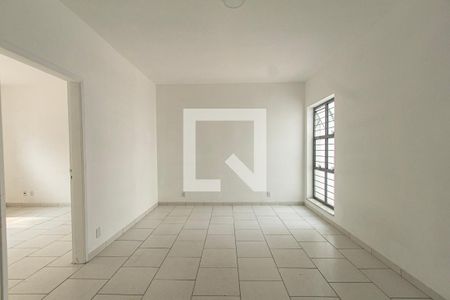 Sala de casa para alugar com 3 quartos, 180m² em Vila Carvalho, Sorocaba