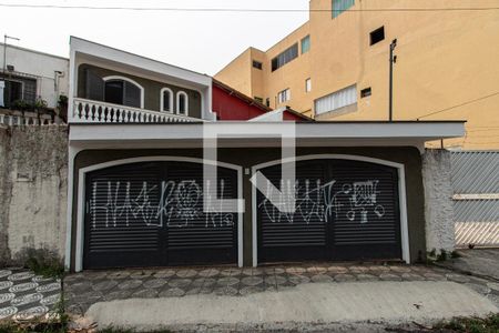 Casa para alugar com 180m², 3 quartos e 3 vagasFachada