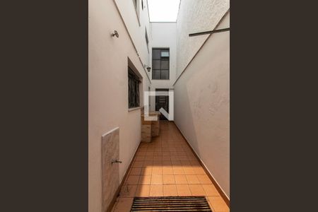 Casa para alugar com 180m², 3 quartos e 3 vagasÁrea de Serviço Piso Inferior 