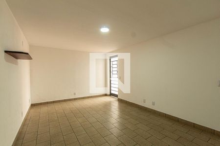 Casa para alugar com 180m², 3 quartos e 3 vagasQuarto Piso Inferior 