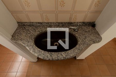 Casa para alugar com 180m², 3 quartos e 3 vagasBanheiro Social