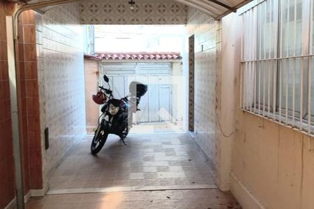 Casa à venda com 141m², 5 quartos e 2 vagas