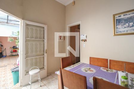 Casa à venda com 110m², 3 quartos e 2 vagasCopa