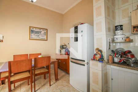 Casa à venda com 110m², 3 quartos e 2 vagasCozinha 