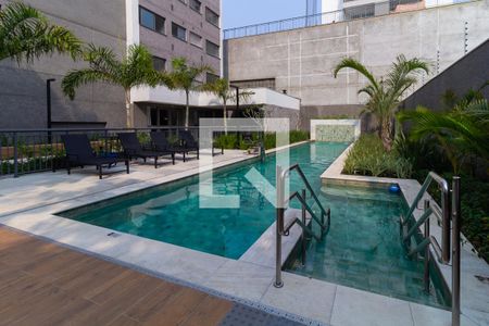 Studio à venda com 28m², 1 quarto e sem vagaÁrea comum - Piscina