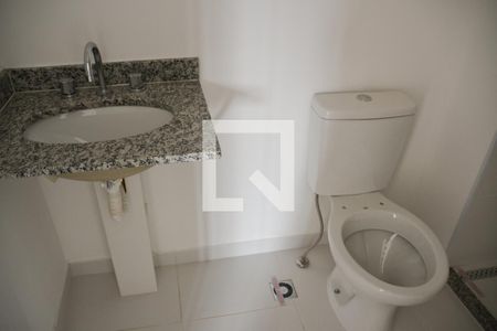 Apartamento à venda com 57m², 2 quartos e 1 vaga Apartamento à venda com 57m², 2 quartos e 1 vagaBanheiro