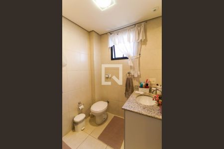 Apartamento à venda com 124m², 3 quartos e 3 vagasBanheiro Da Suíte 1