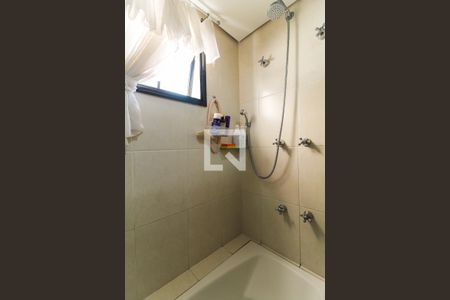 Apartamento à venda com 124m², 3 quartos e 3 vagasBanheiro Da Suíte 2