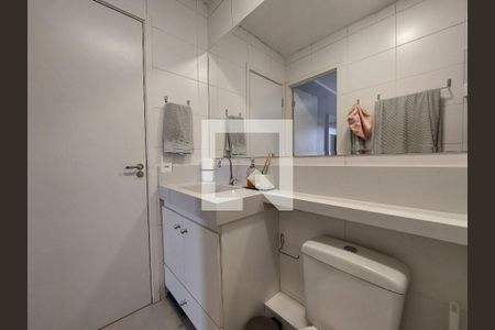 Apartamento à venda com 36m², 2 quartos e sem vaga Apartamento à venda com 36m², 2 quartos e sem vagaBanheiro