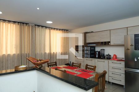 Casa à venda com 185m², 3 quartos e 2 vagasCozinha