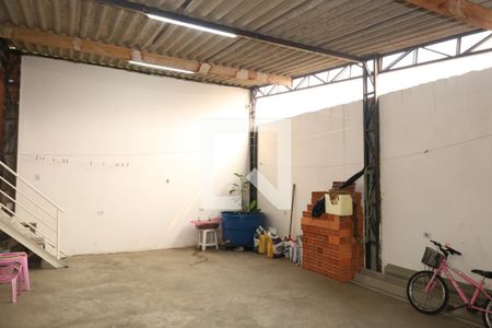 Casa à venda com 185m², 3 quartos e 2 vagasÁrea de Serviço