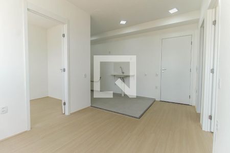 Sala de apartamento para alugar com 2 quartos, 36m² em Conjunto Residencial José Bonifácio, São Paulo