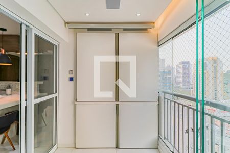 Apartamento à venda com 112m², 3 quartos e 2 vagasVaranda