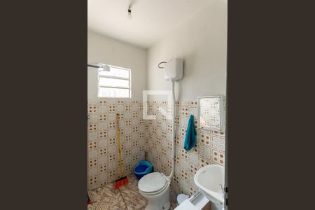 Casa à venda com 295m², 2 quartos e 1 vagaBanheiro 2