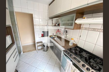Apartamento à venda com 73m², 2 quartos e 1 vagaCozinha e Área de Serviço