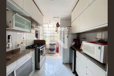 Apartamento à venda com 73m², 2 quartos e 1 vagaCozinha e Área de Serviço