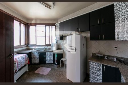 Casa à venda com 400m², 3 quartos e 2 vagasCozinha