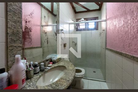 Casa à venda com 400m², 3 quartos e 2 vagasBanheiro 2