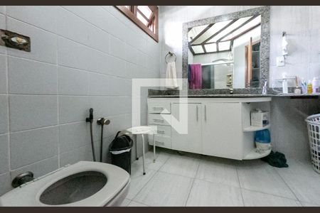 Casa à venda com 400m², 3 quartos e 2 vagasBanheiro 1