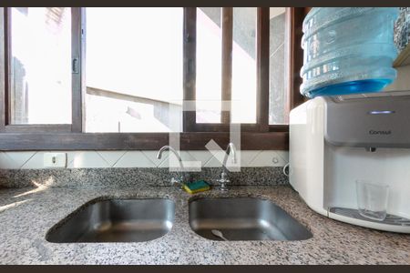 Casa à venda com 400m², 3 quartos e 2 vagasCozinha