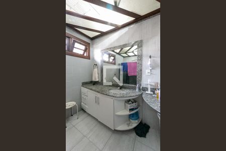 Casa à venda com 400m², 3 quartos e 2 vagasBanheiro 1