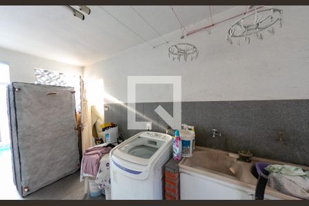 Casa à venda com 400m², 3 quartos e 2 vagasÁrea de Serviço