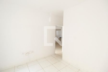 Sala de casa para alugar com 2 quartos, 55m² em Shopping Park, Uberlândia